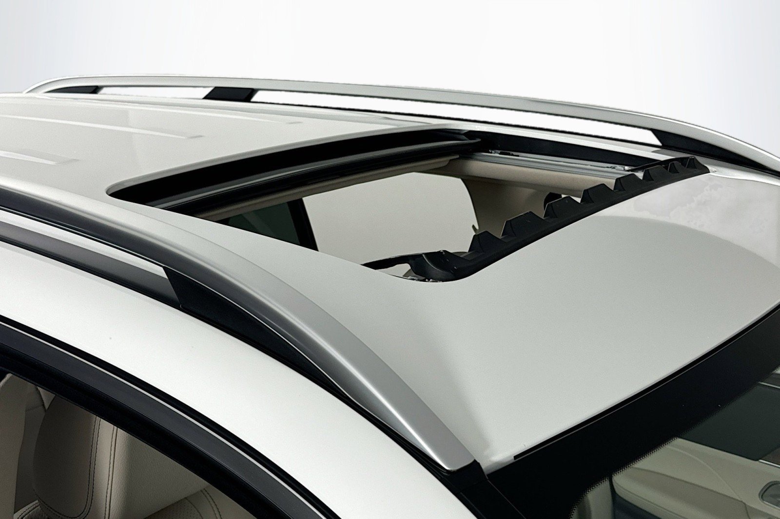 Certified 2025 Mercedes-Benz GLE 350 4MATIC image 22