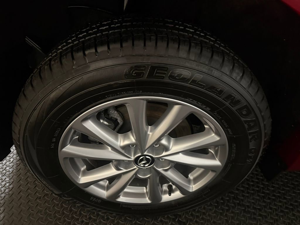 Used 2025 MAZDA CX-5 AWD 2.5 S w/ Preferred Package image 19