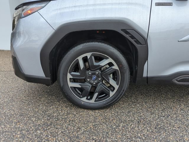 Used 2025 Subaru Forester Limited image 30