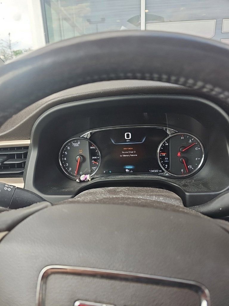 Used 2017 GMC Acadia Denali w/ Technology Package AWD/4WD image 5