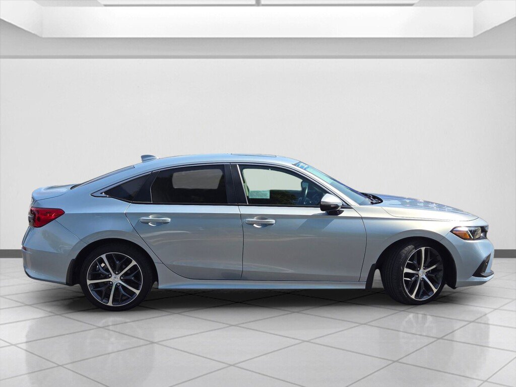 Certified 2023 Honda Civic Touring image 4