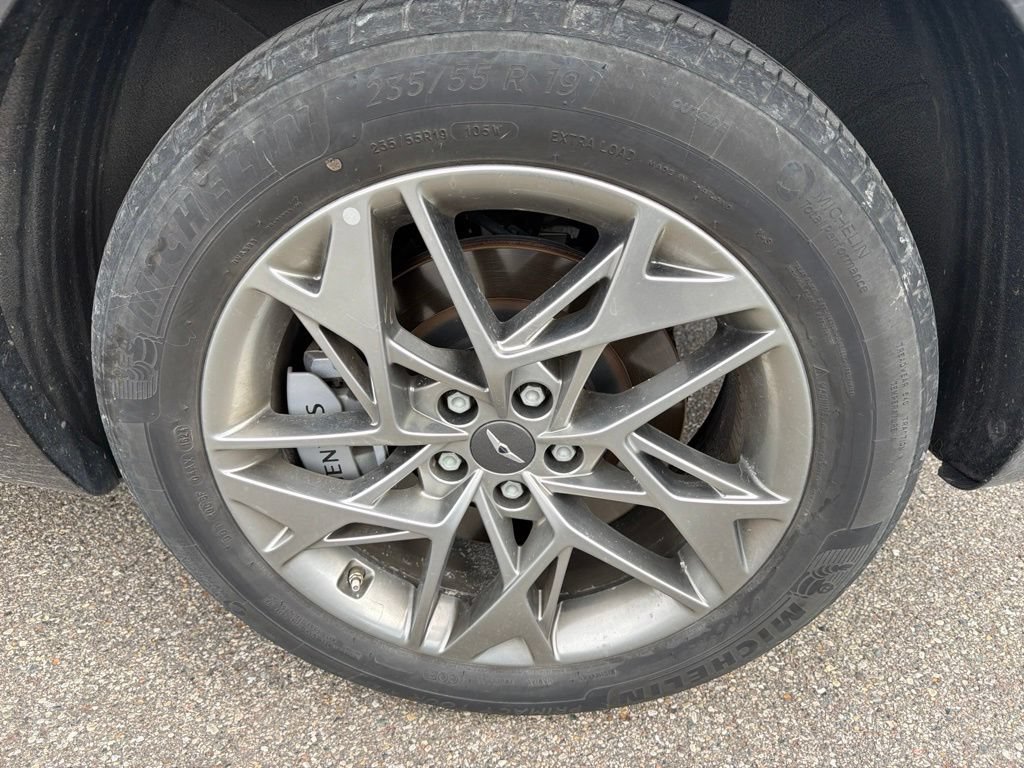 Used 2025 Genesis GV70 2.5T AWD/4WD image 9
