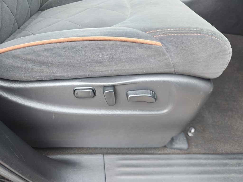 Used 2017 Nissan Armada SV w/ Driver Package RWD image 14