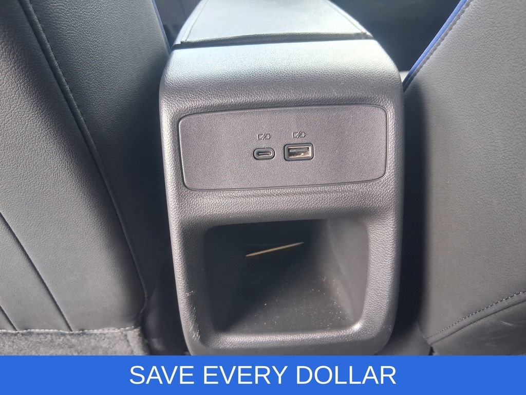 Used 2025 Buick Envista Sport Touring w/ Convenience II Package FWD image 16