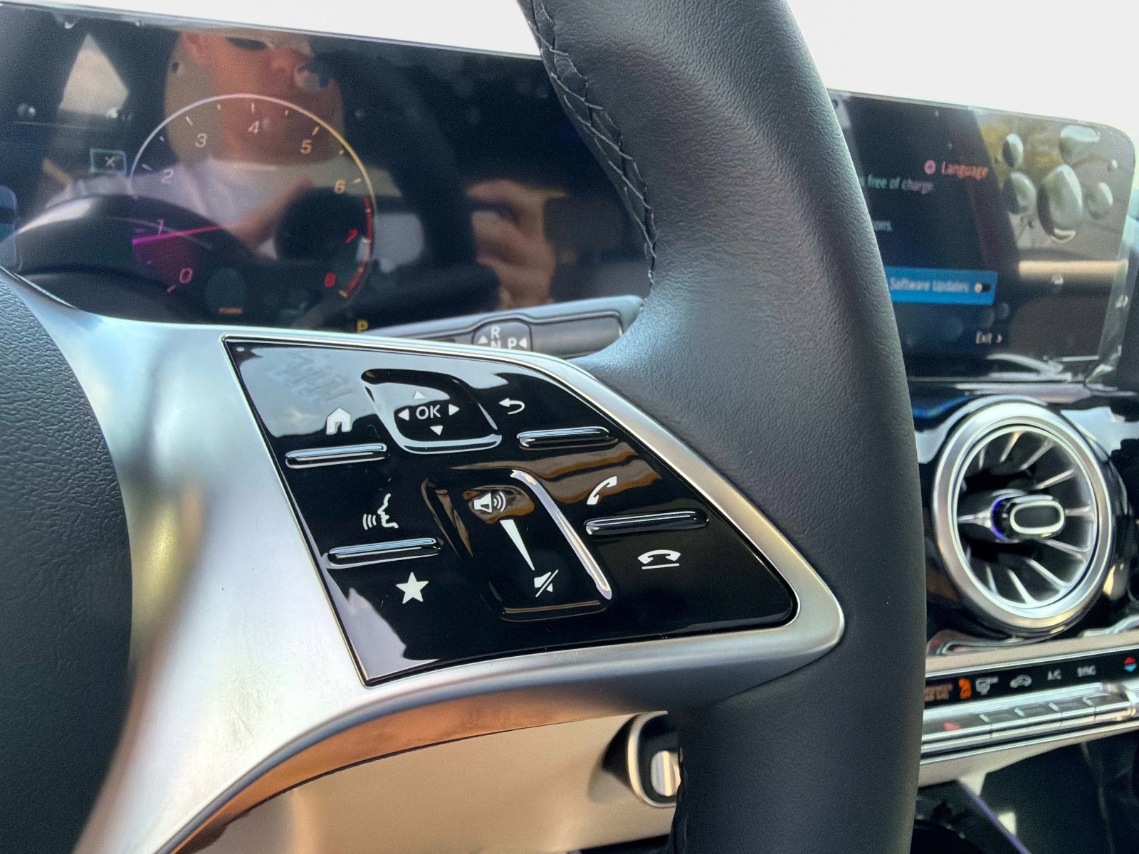 New 2026 Mercedes-Benz GLA 250 image 26