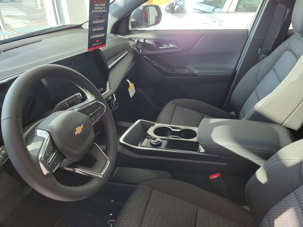 New 2026 Chevrolet Equinox LT w/ Safety and Technology Package image 16