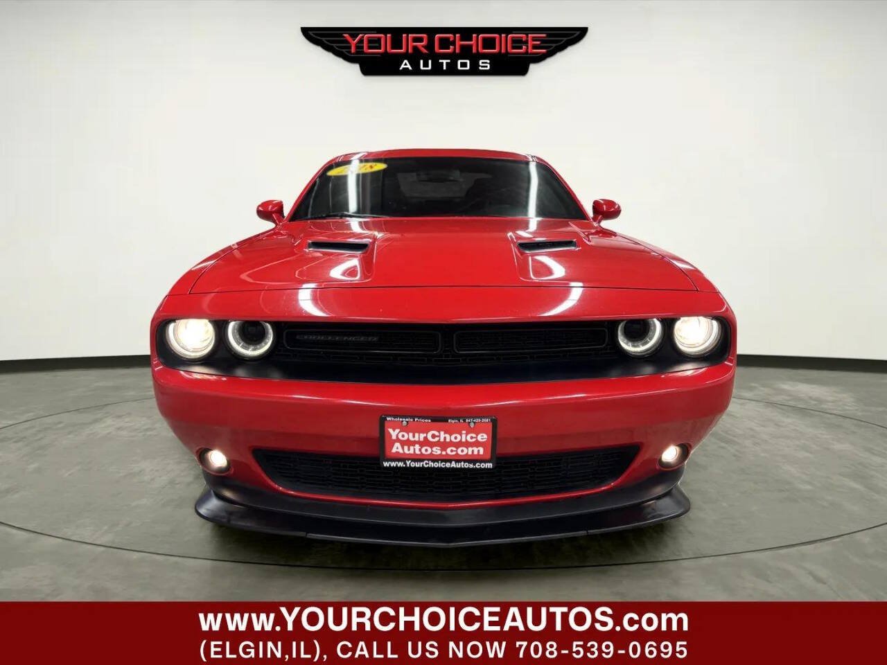Used 2018 Dodge Challenger SXT Plus RWD image 10