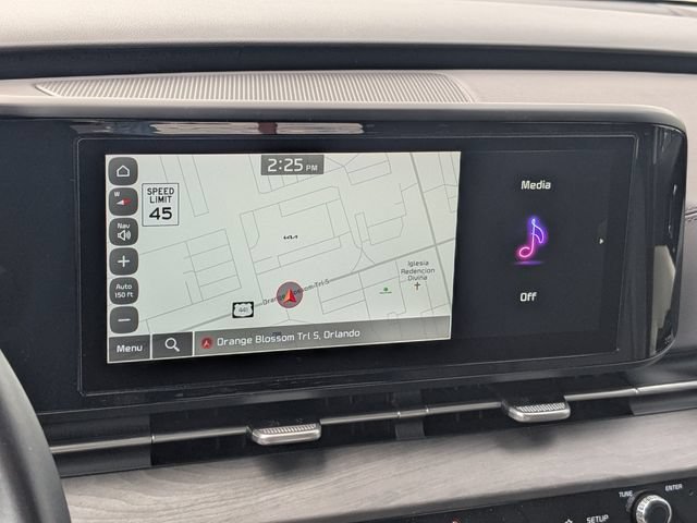 Certified 2024 Kia Carnival EX FWD image 26