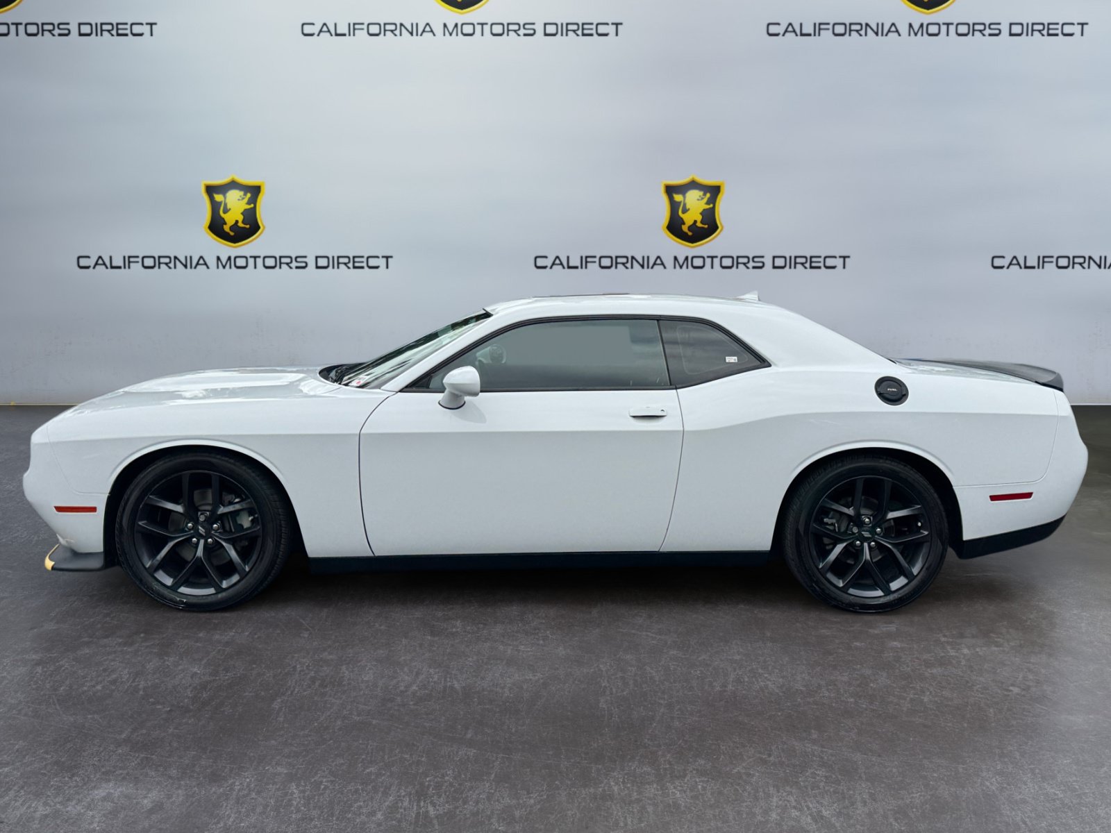 Used 2021 Dodge Challenger GT w/ Blacktop Package RWD image 2
