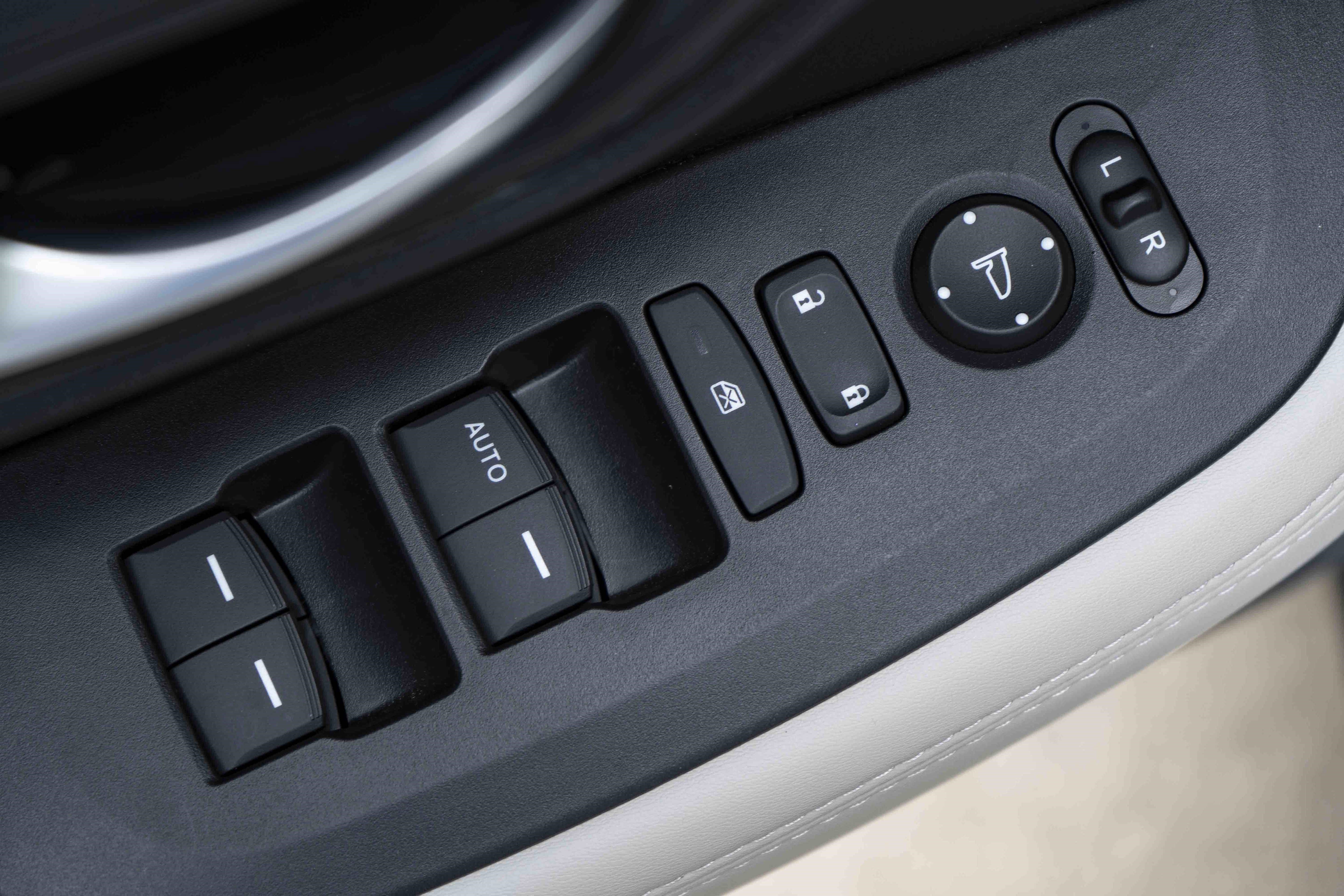 Used 2026 Honda HR-V LX image 38