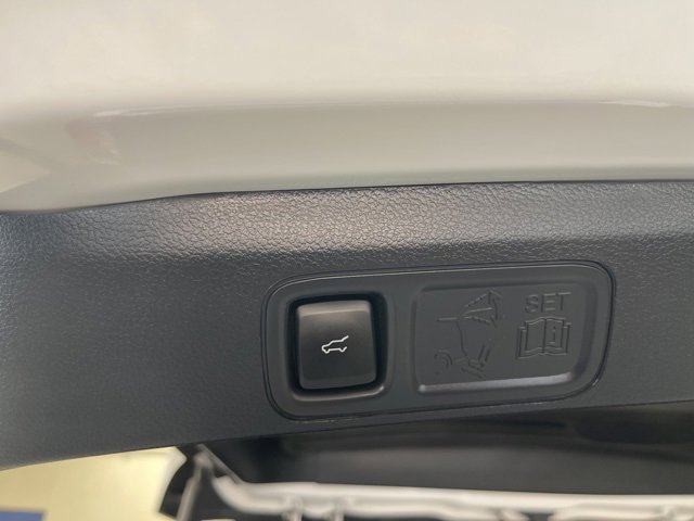 Used 2023 Ford Expedition Max Limited image 43