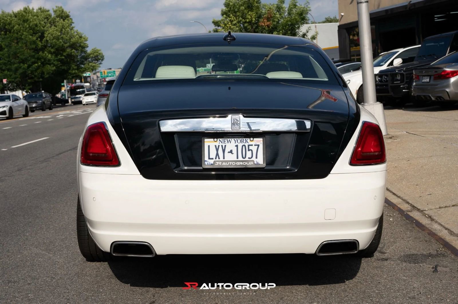 Used 2012 Rolls-Royce Ghost RWD image 5