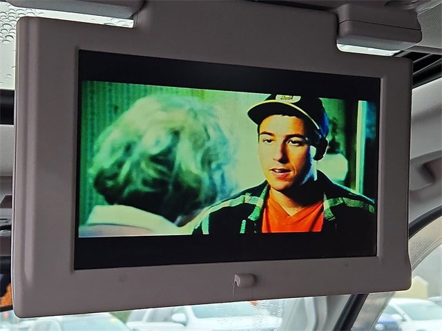 Used 2019 GMC Yukon Denali w/ Denali Ultimate Package image 12