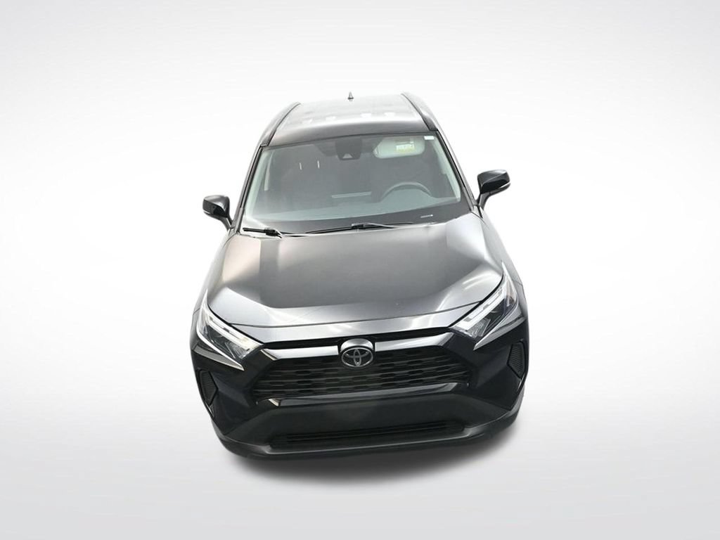 Used 2025 Toyota RAV4 XLE FWD image 23