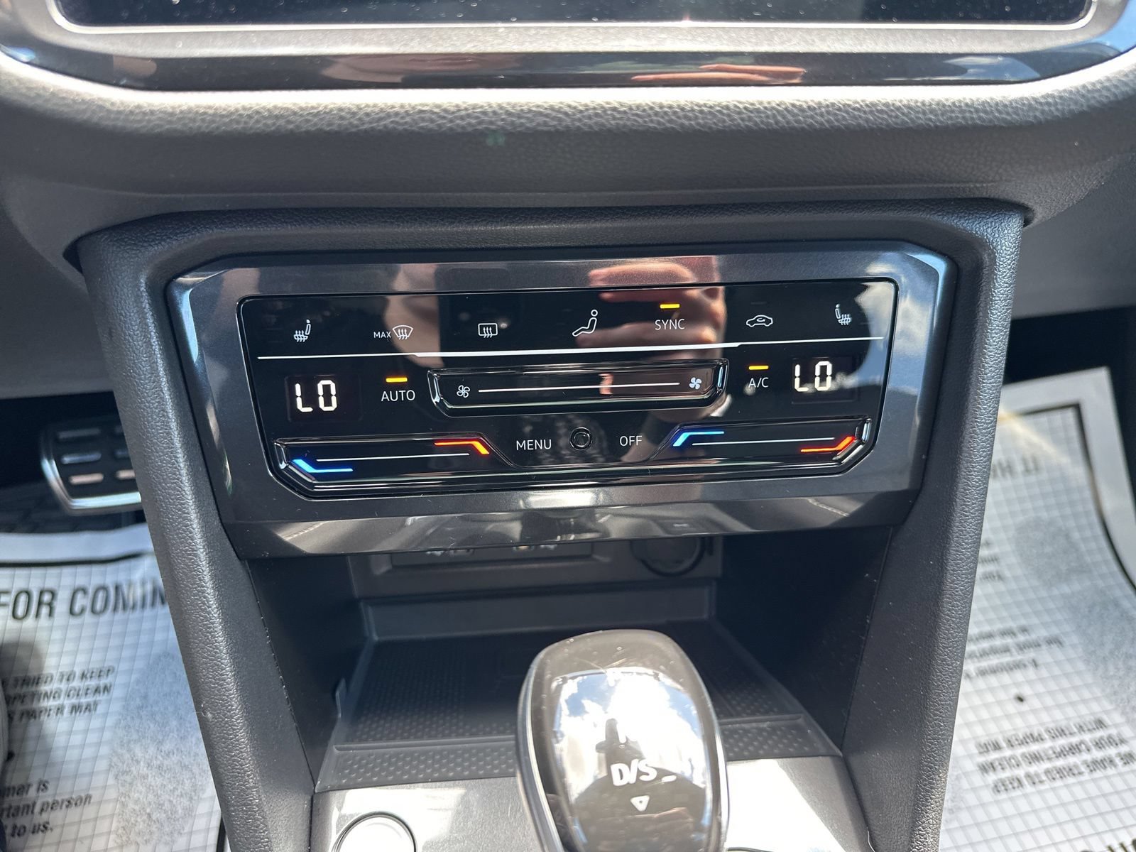 Certified 2024 Volkswagen Tiguan SE R-Line AWD/4WD image 69