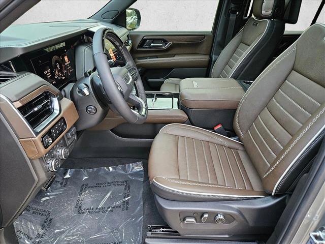 Used 2025 GMC Yukon Denali Ultimate image 18