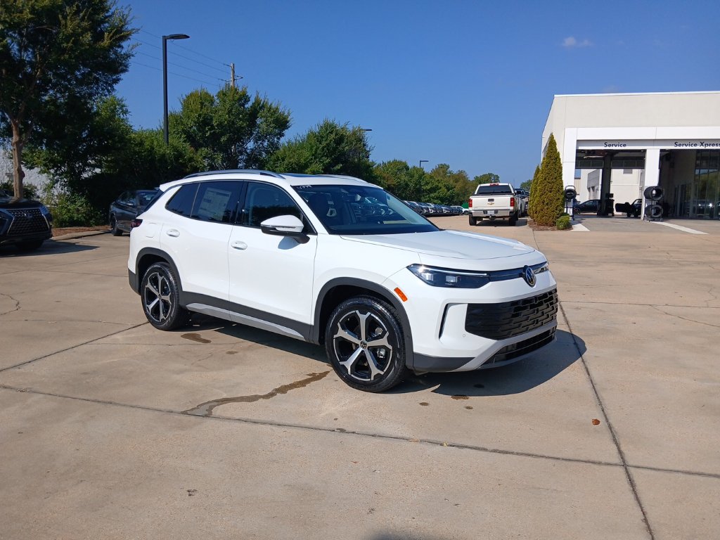 New 2026 Volkswagen Tiguan SE