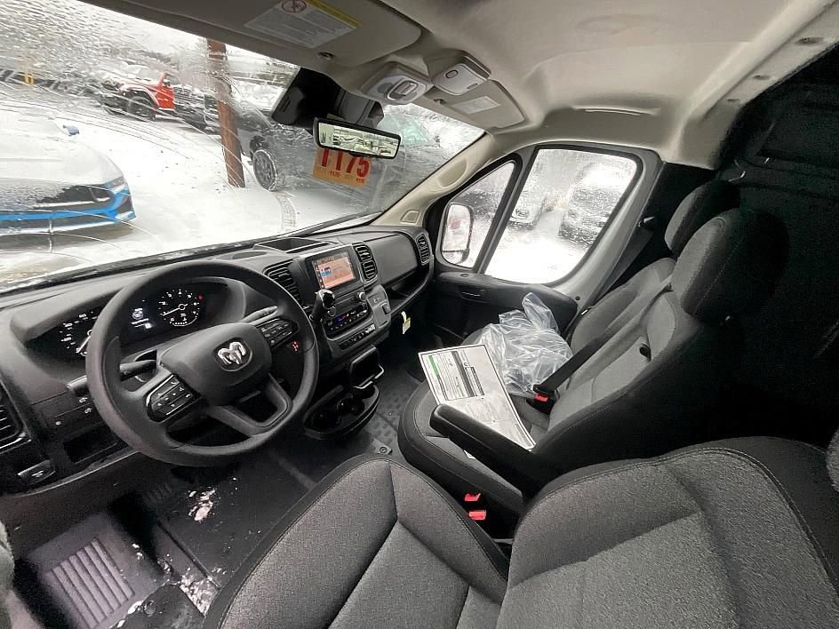 New 2026 RAM ProMaster 2500 w/ Convenience Group image 32