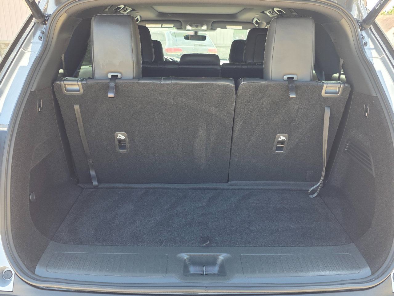 Used 2025 INFINITI QX60 Luxe w/ Black Edition image 19