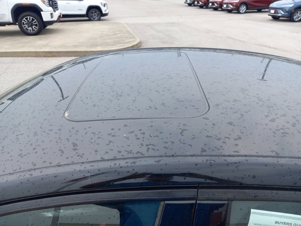 Used 2020 Ford Fusion SE image 16