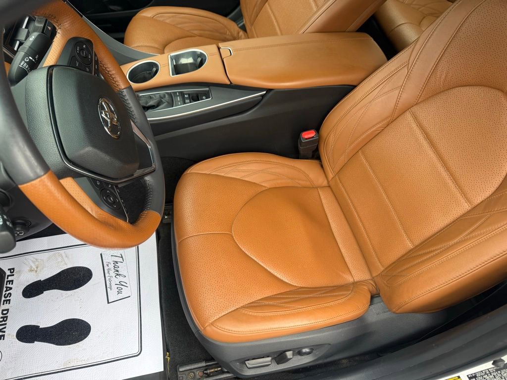 Used 2019 Toyota Avalon Limited w/ Advanced Safety Package image 16