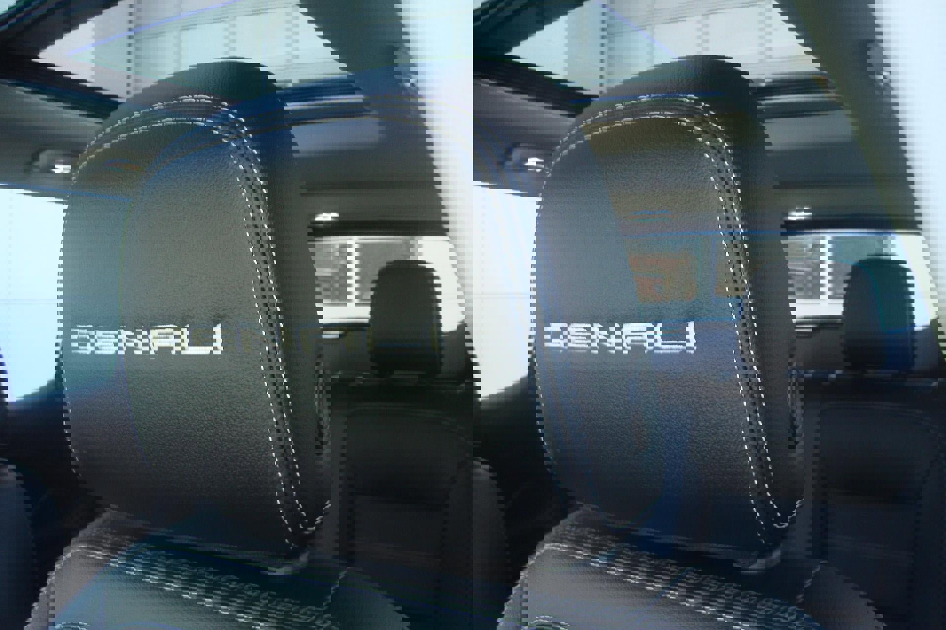 Used 2023 GMC Terrain Denali w/ LPO, Floor Liner Package image 12