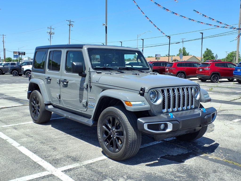 Used 2023 Jeep Wrangler Unlimited Sahara w/ Cold Weather Group AWD/4WD image 1