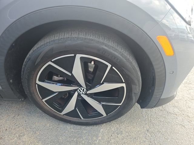 Used 2023 Volkswagen ID.4 Pro S image 4
