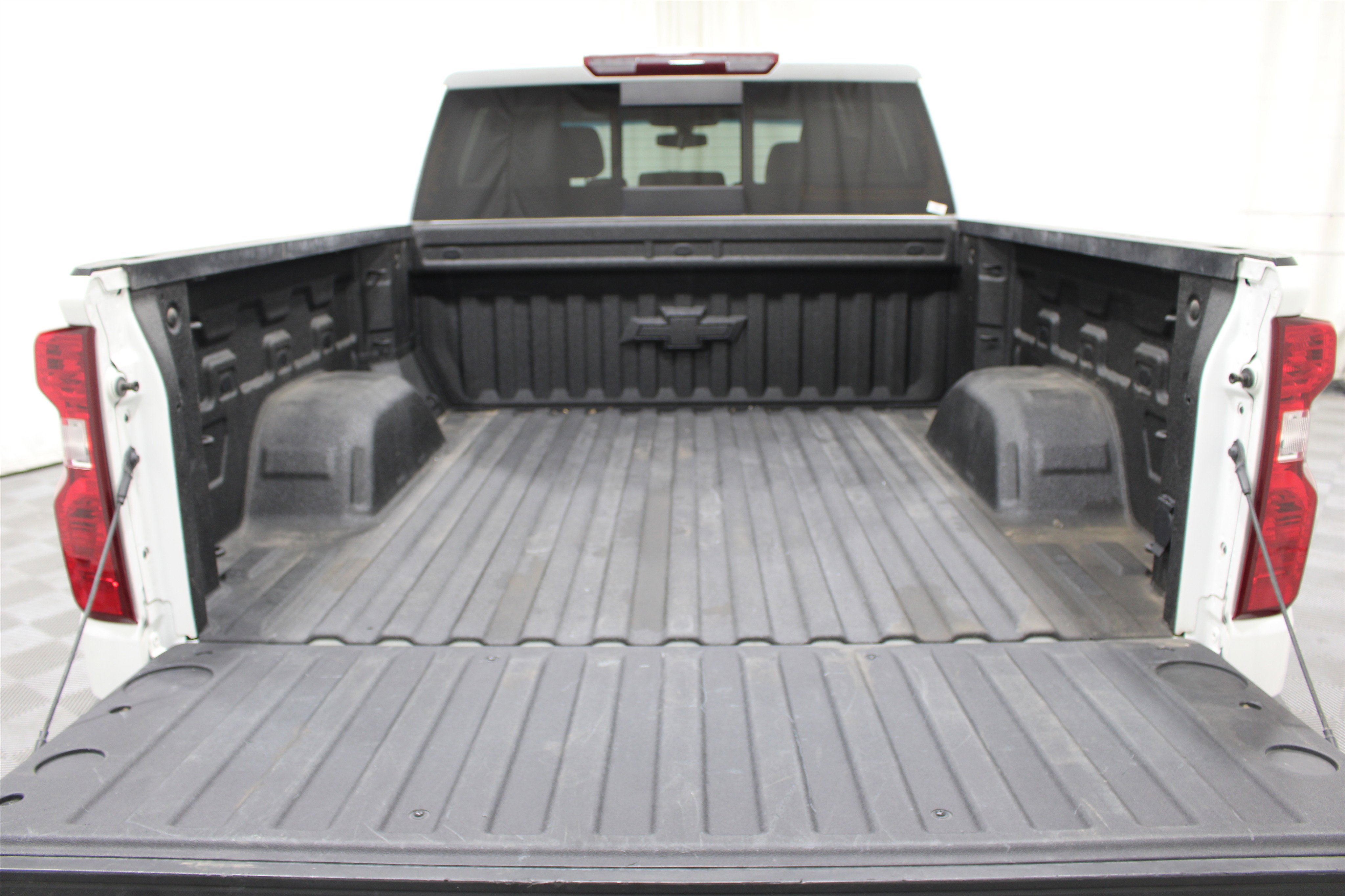 Used 2019 Chevrolet Silverado 1500 LT w/ All-Star Edition image 21