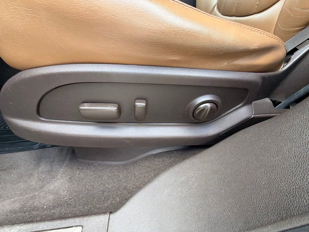 Used 2014 Buick Enclave Leather FWD image 21