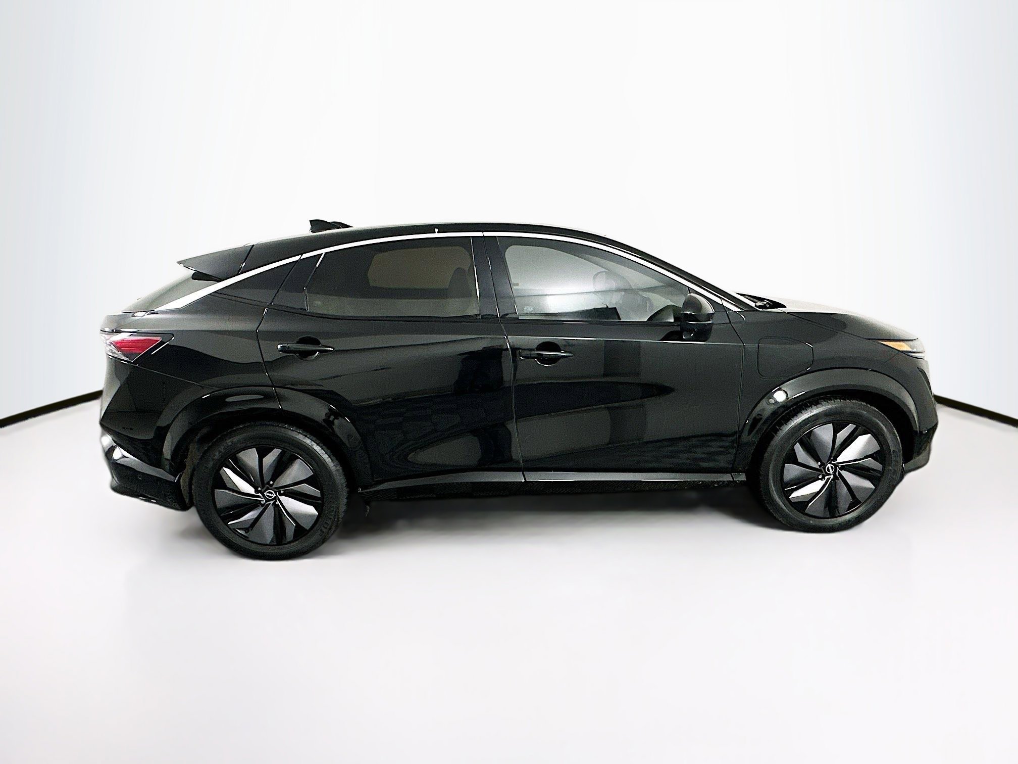 Used 2023 Nissan Ariya FWD image 10