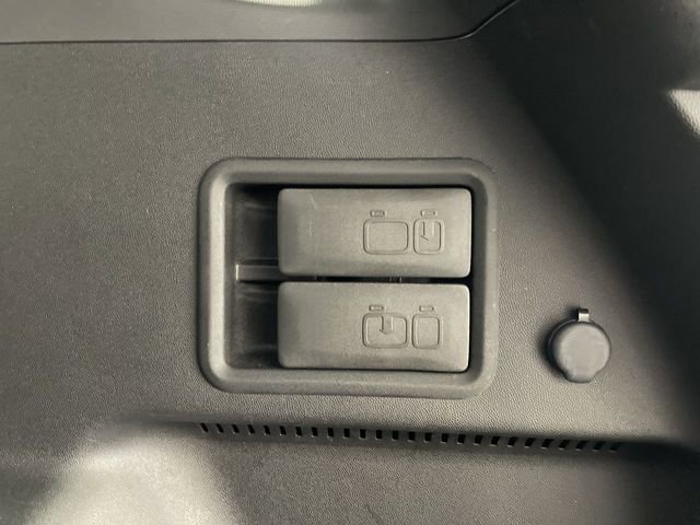 Used 2023 Chevrolet Equinox LT FWD image 26