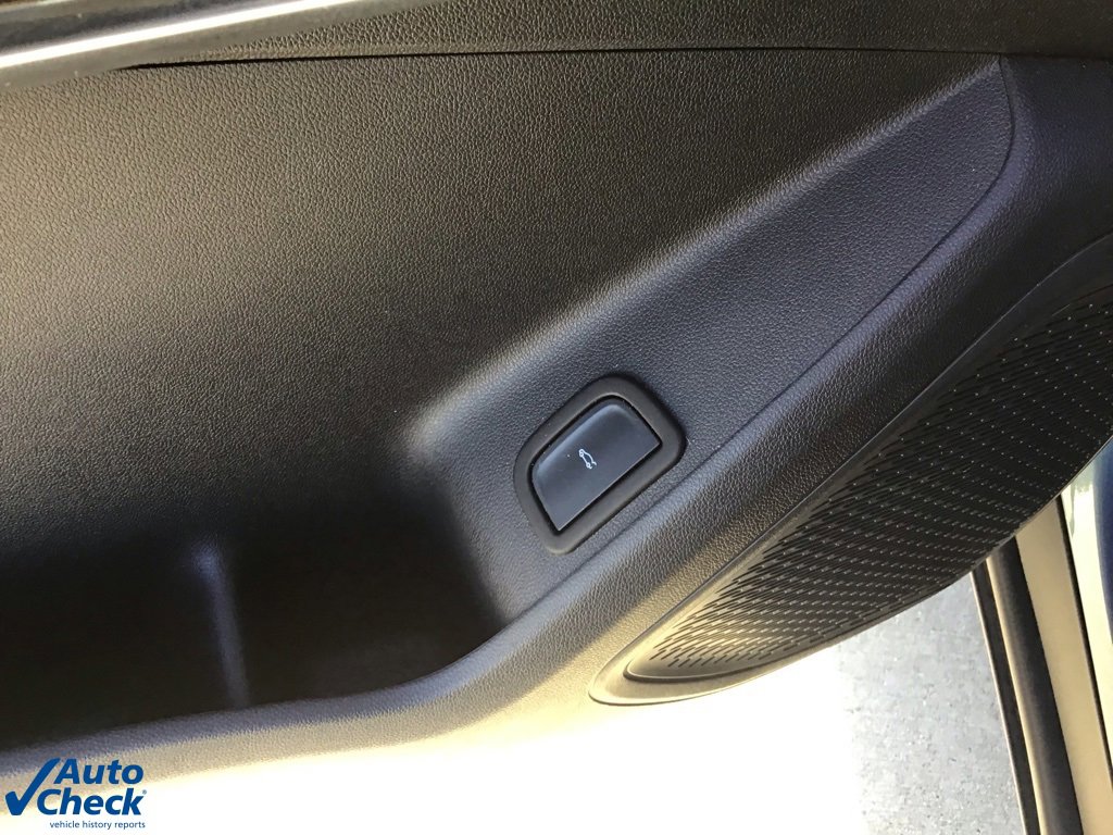 Used 2024 Chevrolet Traverse LT image 30