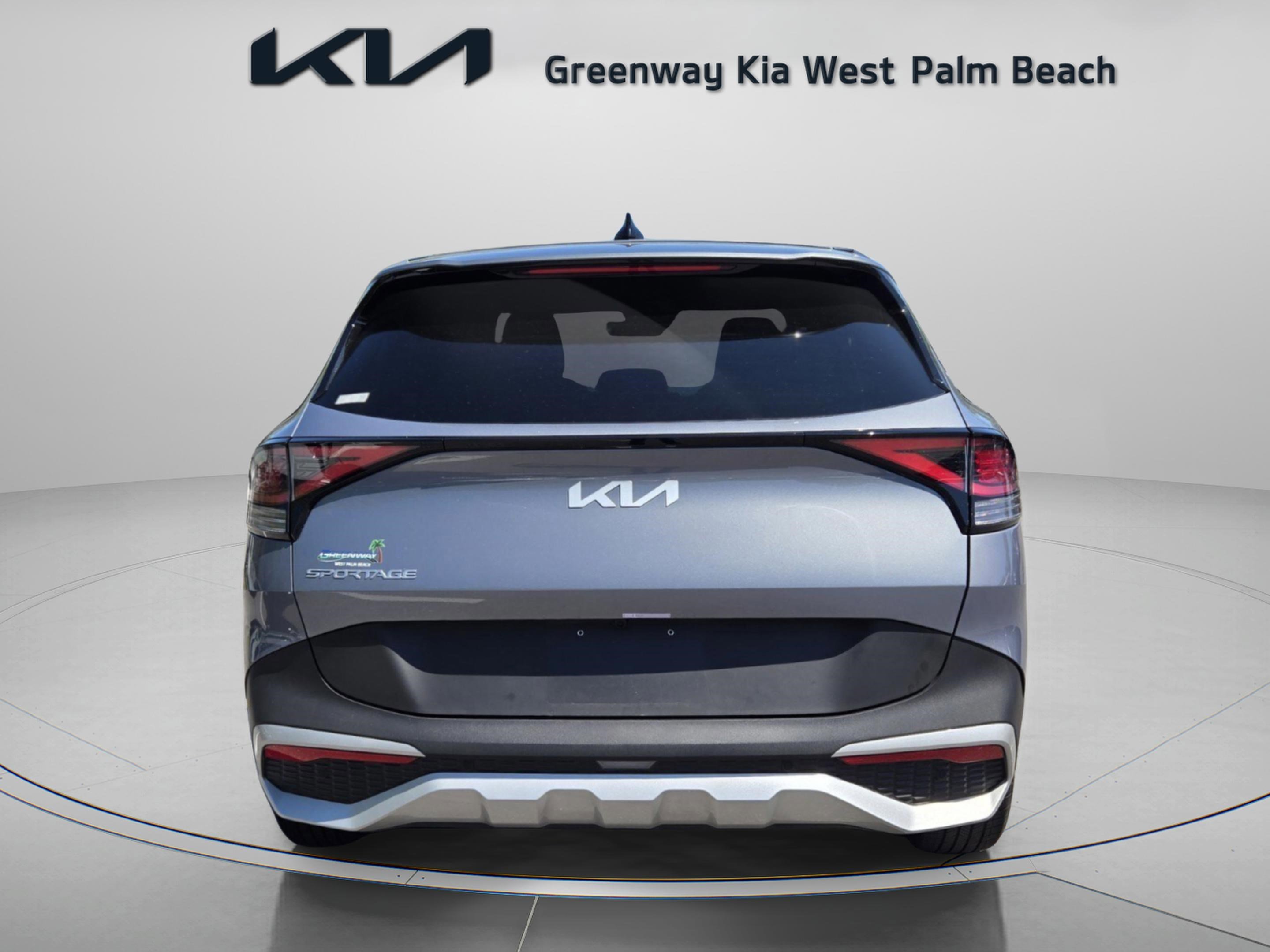 Used 2024 Kia Sportage EX image 6