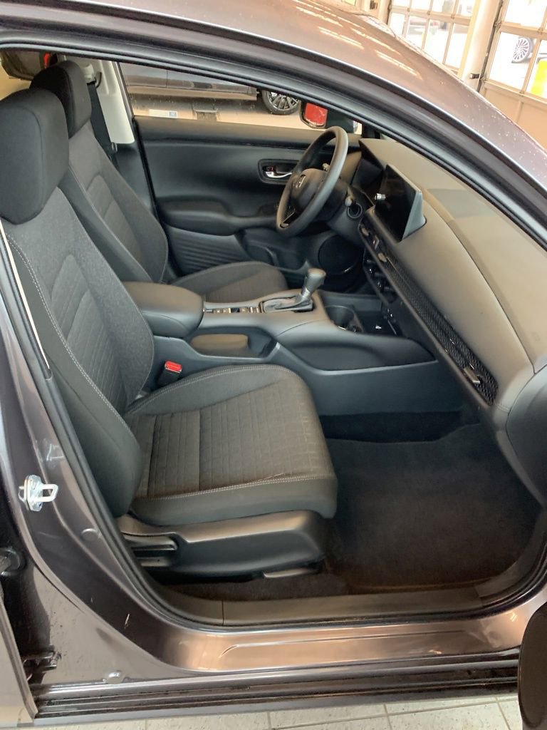 Used 2026 Honda HR-V LX image 13