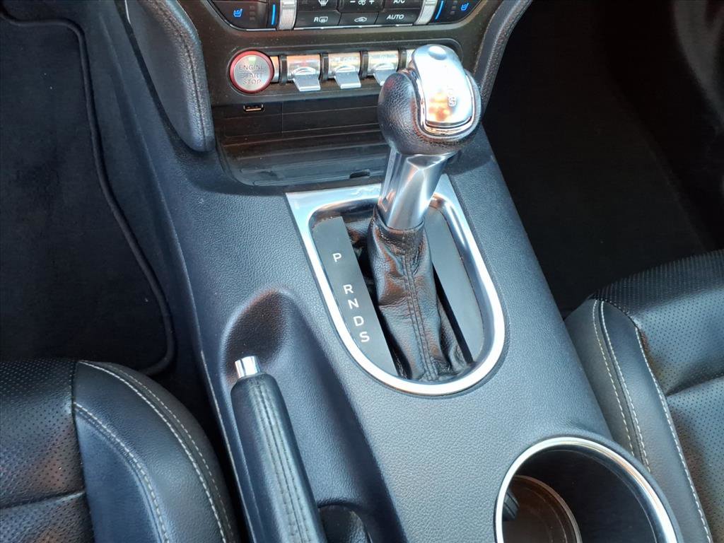 Used 2021 Ford Mustang Premium RWD image 30