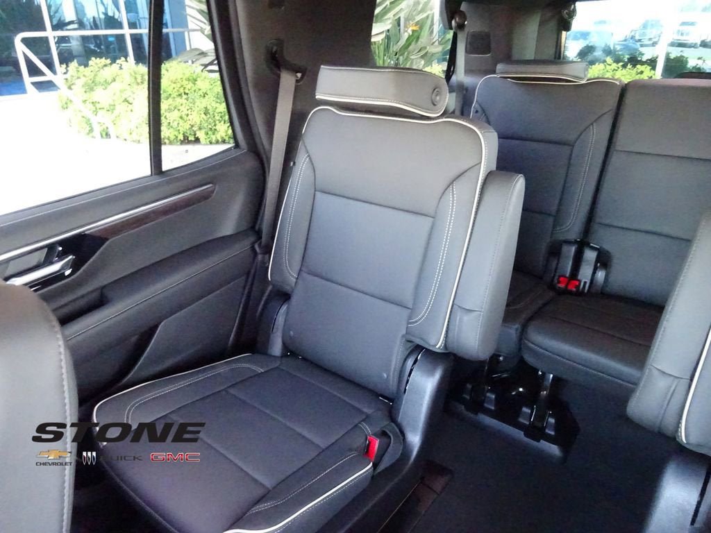 New 2026 Chevrolet Tahoe Premier w/ Sun And Tow Package AWD/4WD image 14