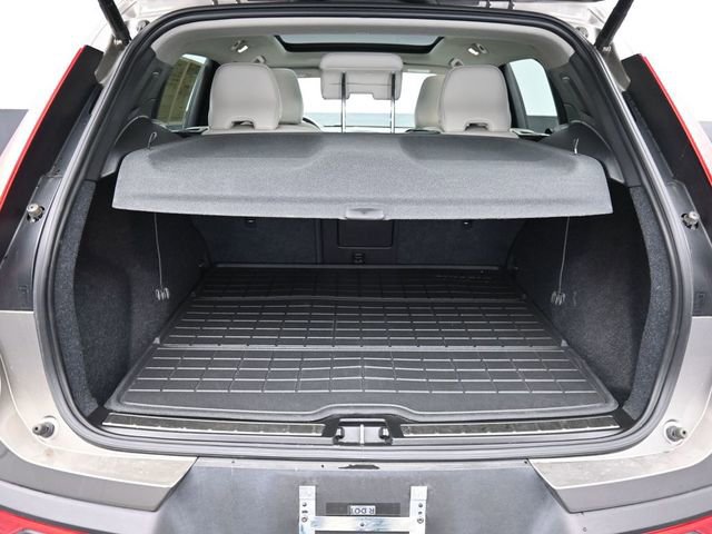 Used 2021 Volvo XC40 T5 Inscription w/ Protection Package Premier image 31