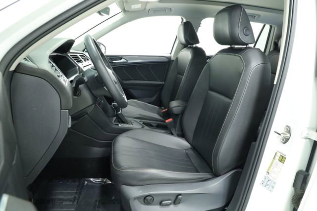Certified 2022 Volkswagen Tiguan SE w/ Panoramic Sunroof Package image 29