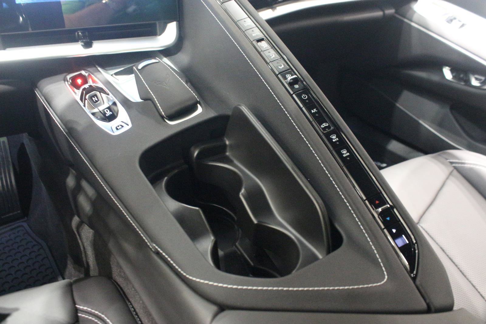 Used 2025 Chevrolet Corvette Stingray Coupe w/ Battery Protection Package image 28