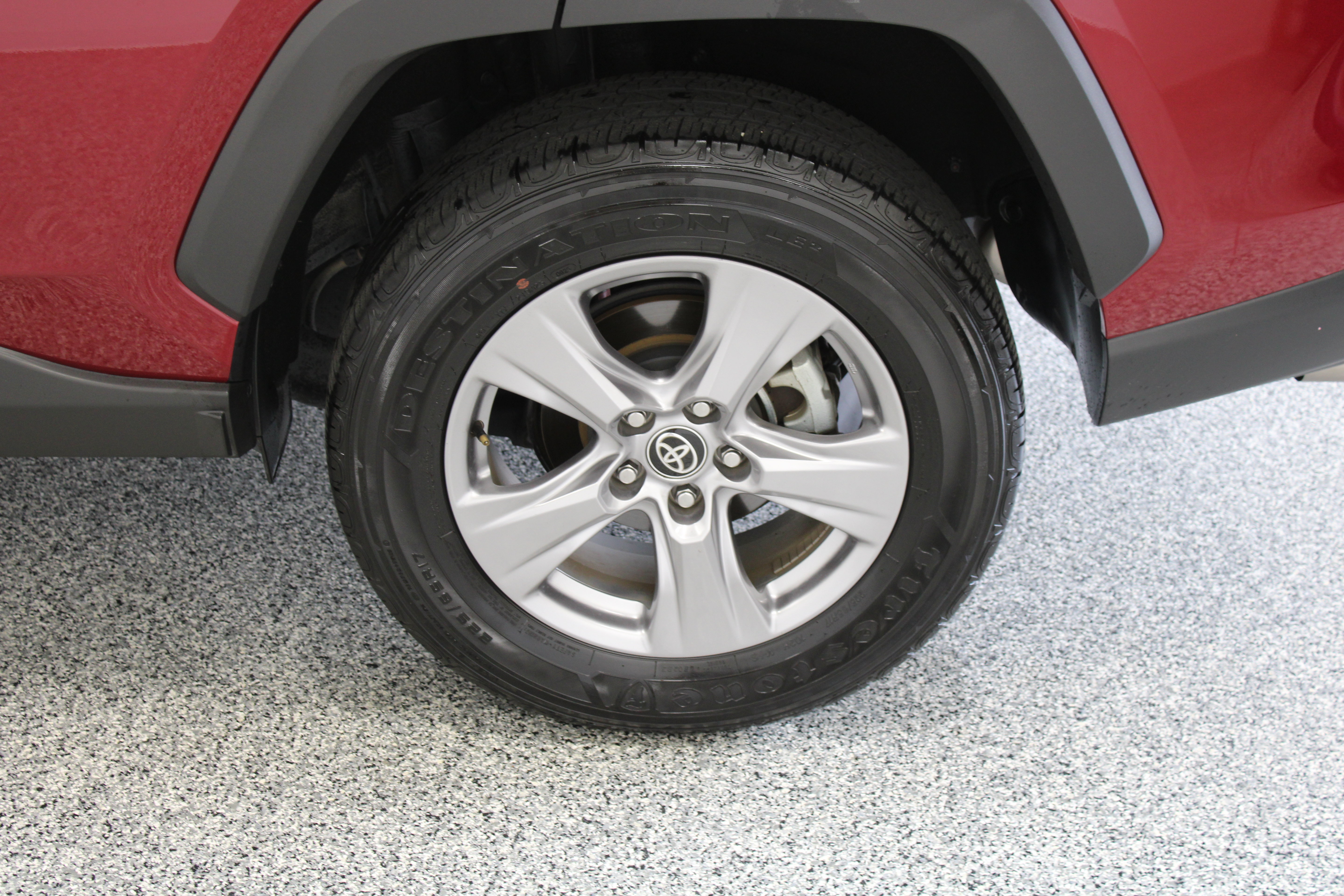 Used 2025 Toyota RAV4 XLE FWD image 10