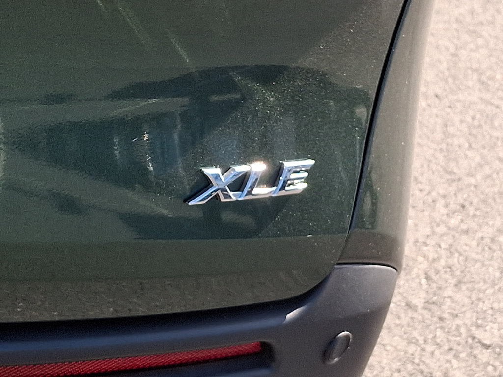 Certified 2025 Toyota Sienna XLE FWD image 41