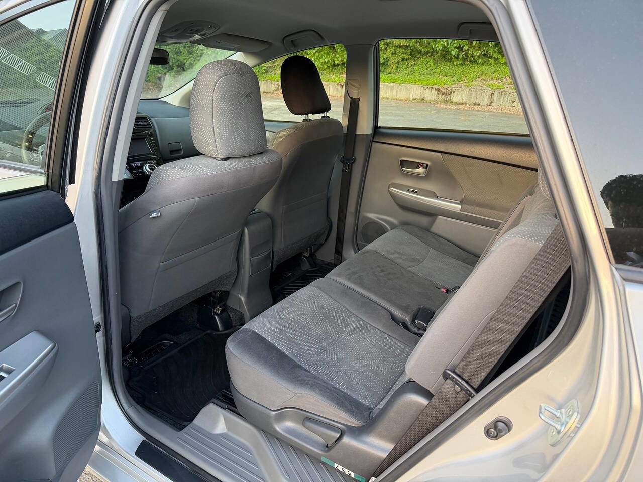 Used 2014 Toyota Prius V Three FWD image 19