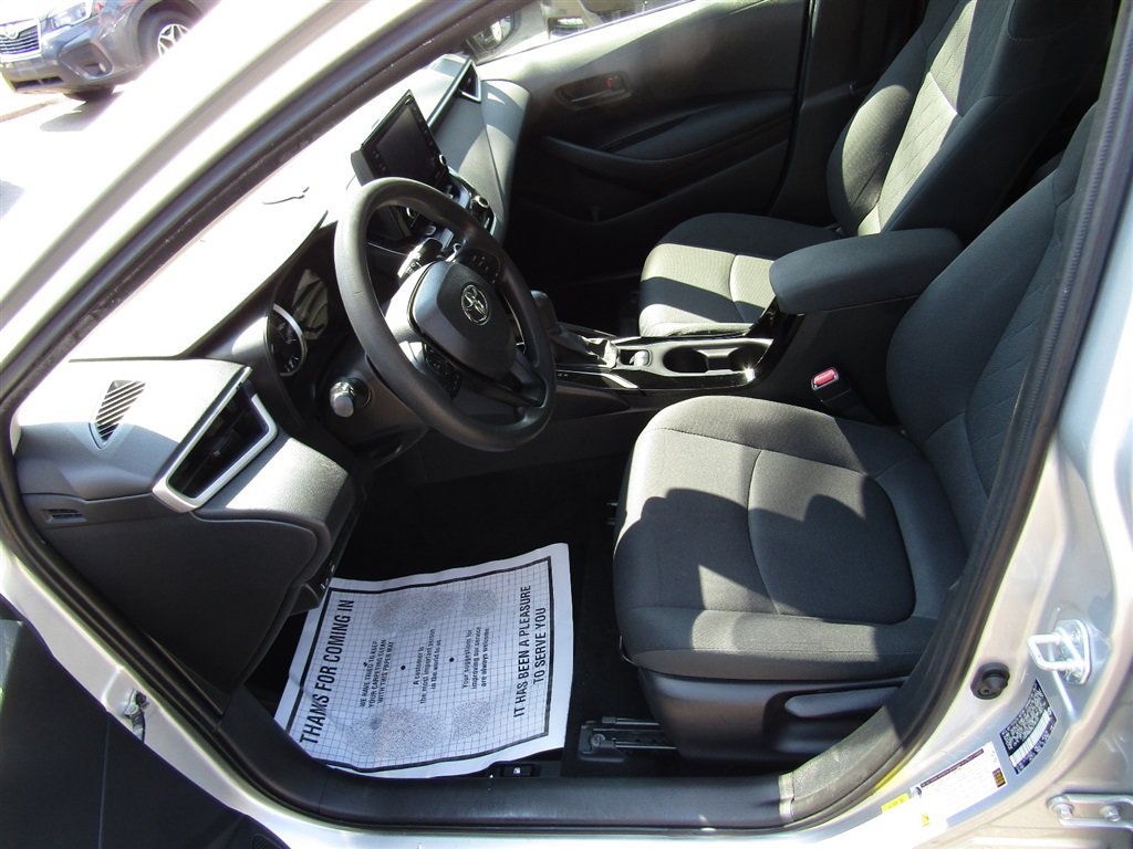 Used 2022 Toyota Corolla LE w/ Carpet Mat Package (TMS) FWD image 12
