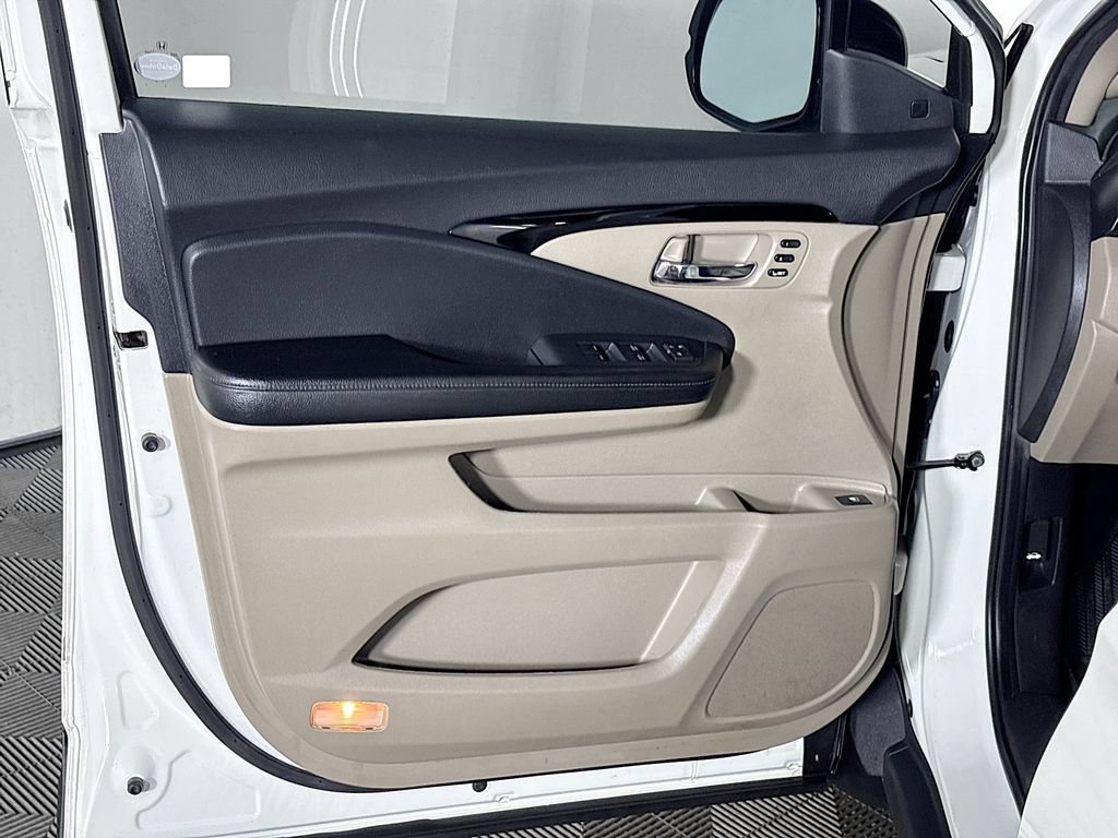 Used 2019 Honda Ridgeline RTL-E image 10