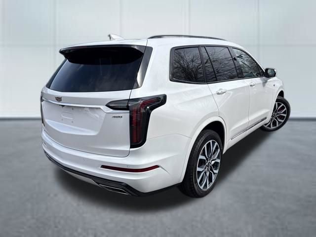 Used 2024 Cadillac XT6 Sport image 4