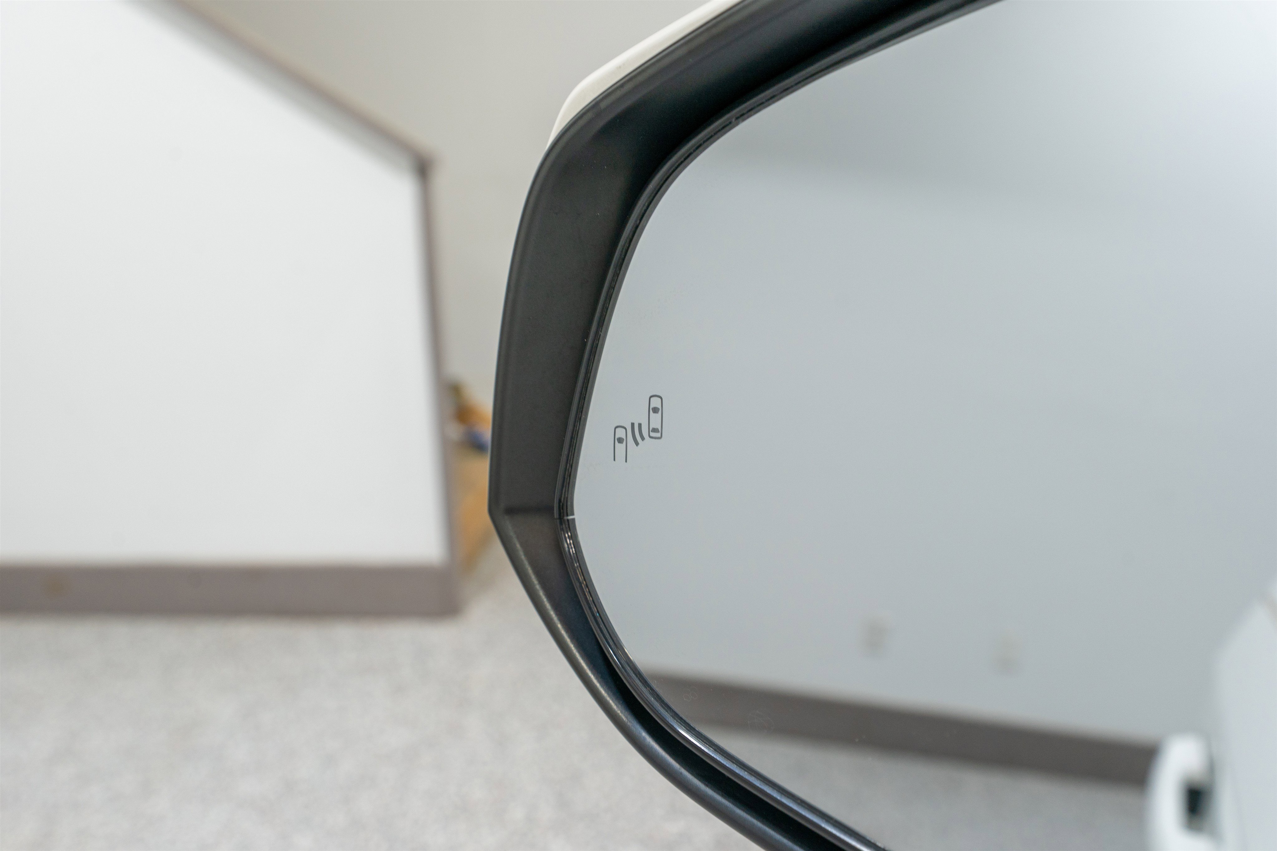 Used 2019 Toyota RAV4 XLE Premium image 13