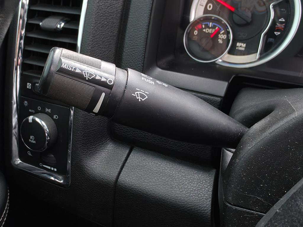 Used 2014 RAM 2500 Laramie w/ Cold Weather Group AWD/4WD image 28