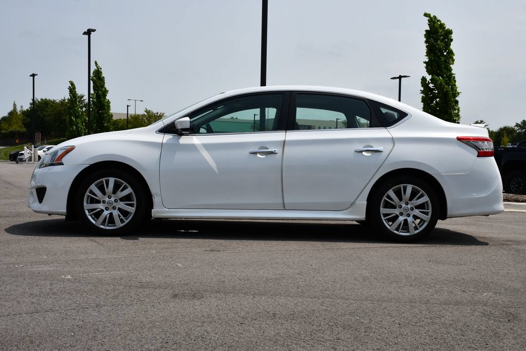 Used 2014 Nissan Sentra SR w/ Premium Package FWD image 5