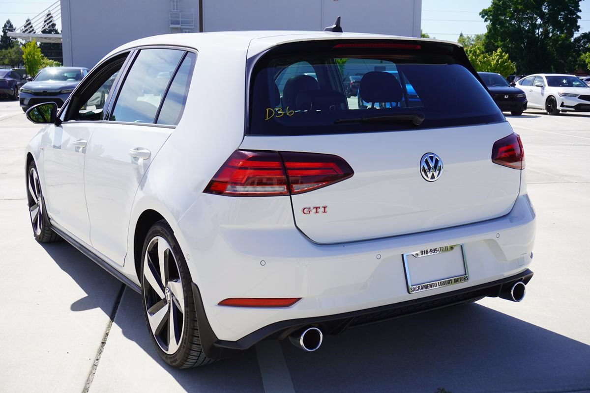Used 2019 Volkswagen GTI SE FWD image 13